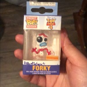 Boxlunch exclusive Forky keychain
